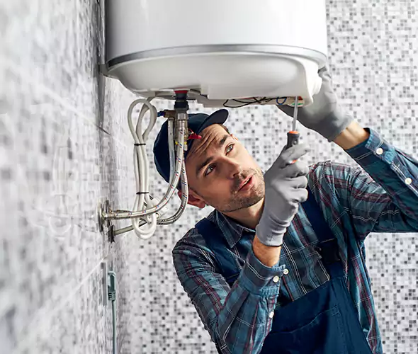 Expert Plumber for Hot Water Tank Maintenance in Royal Oak, MI: Schedule Reliable Maintenance Services with Us